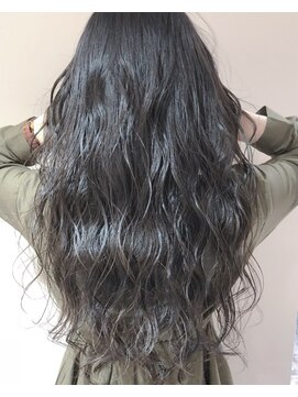 リタ(Lita) Lita遠藤担当　極細ハイライト　ウェービーグレージュ☆