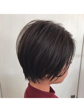 カリス(CHARIS) ハンサムショート