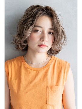 シエナ 渋谷(Siena) siena ミルクティーベージュ×おフェロボブ