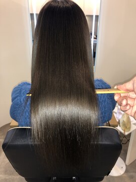 アールサロン アオヤマ(Rr SALON AOYAMA) プラチナミネコラストレート