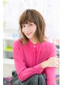 グラデーションカラーx外ハネカジュアルミディb