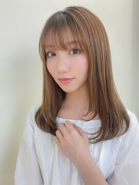 ルービック(Rubik's) 色っぽストレートミディ