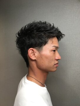 リリ(Liri material care salon by JAPAN) 束感のある爽やかショートデザイン！