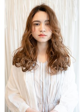 マグノリア(MAGNOLIA) アースカラーのぬけ感ウェーブカール!強弱MIXスパイラルパーマ