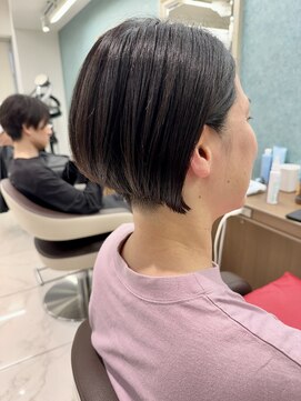 アッシュ 下北沢店(Ash) 刈り上げ前下がりボブ