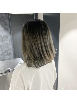 オグジュアリー 表参道(aux.) グラデーション/前髪［表参道/表参道駅］