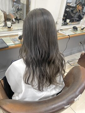 ネオリーブアイム 横浜西口店(Neolive aim) グレージュカラー　2024冬　ブリーチ　学割