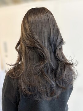 アリュウル 表参道(ALLURE) ダークグレージュ×レイヤーカット◎佐藤