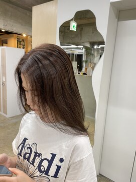 フリーラ 京都河原町三条店(freera) ベージュカラー