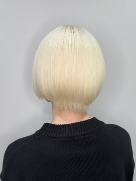 アン(Hair make un) 【ブロンド】