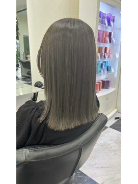 テテ(TETE) 艶髪グレージュ/イルミナカラー