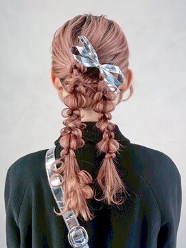 アイティーバイアルバム 松戸店(IT by ALBUM) おくれ毛前髪カットブリーチハイトーンロング_ba557782