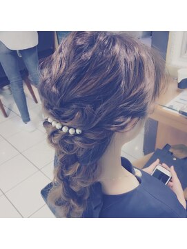 ネオリーブ チロル 横浜西口店(Neolive CiroL.) 横浜 neolive square  もこもこダウンスタイル