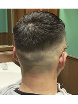 ヒロギンザバーバーショップ 丸の内店(HIRO GINZA BARBER SHOP)&nbsp;スキンフェード　クロップスタイル