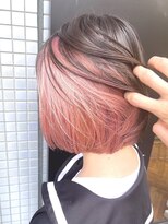 エコモ ヘアー(E Komo hair) ハイポジションの鮮やかインナークリアピンク