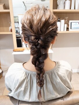 アルフレッド 桜本町店(alfRed) ダウンアレンジ 結婚式 お呼ばれ