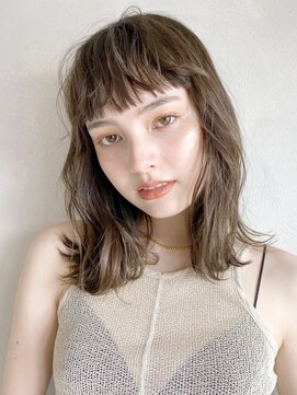 アイティーバイアルバム 松戸店(IT by ALBUM) ロブスタイル_外ハネボブセクションカラーペールベージュ_68505