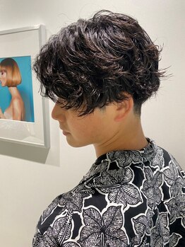 ムク(MUK)の写真/高い技術を持つスタイリストが1人1人に合ったスタイルをご提案◎今人気のパーマ&ツイストパーマもお任せを!