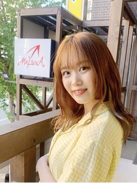 ヘアメイク マルナ 本店(HAIR MAKE MALUNA) 【MALUNA ペコ】透明感ベージュ×グレーイヤリングカラー