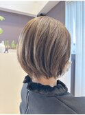 ショートボブ