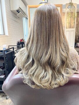 エミタス 練馬(emi+ Hair & eyelash) 脱白髪染め!バレイヤージュグラデーション