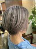 ショートボブ