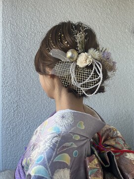 フッタ(Futta) ふんわりシニヨン【ヘアセット】【結婚式】【西武新宿駅】