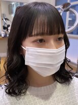 アメリ バイ アピッシュ(Amelie by apish)&nbsp;コテ巻き風パーマ少ししっかり目　新デジタルパーマ