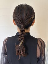 フリッカ(FLYCKA)&nbsp;編み下ろしアレンジ/お呼ばれヘア/参列ヘア