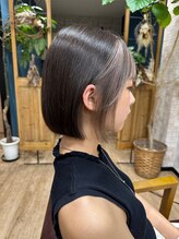 シアン(CYAN) ボブ・フェイスホワイトベージュカラー