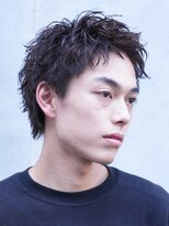 テン 心斎橋(tenn.)&nbsp;心斎橋スパイキーショートビジネスヘアフェザーショートパーマ
