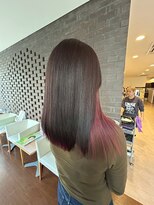 エヌアンドエーコンティ(N&A CONTi)&nbsp;おしゃれ女子のピンクベージュインナーカラー サラ艶ロング