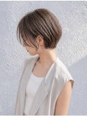 くびレイヤーエモージュグレージュカラーくびれショート/国分寺