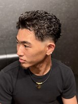 バーバークラシックス(BARBER CLASSICS)&nbsp;極道パーマ/新潟スキンフェード/バーバースタイル/いかつい髪型