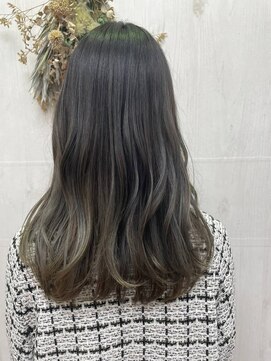 プランタン(Printemps) ナチュラルくびれヘア大人可愛いグラデーション×寒色系カラー