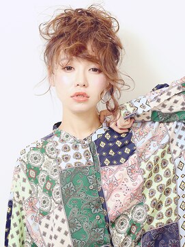 カラーワールド カンナヘアーメゾン(color world canna hair maison) 大人可愛い明るめブラウンパーマ無造作風セット20代30代40代