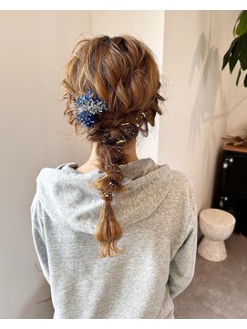 シアーリリック(sheer lyric) 編みおろしローポニー