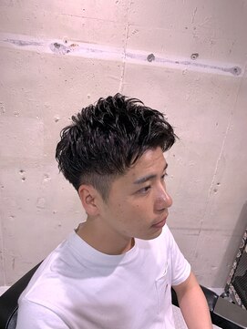 フランクスバーバーザスタンド(Frank’s barber the stand) メンズカットツーブロックパーマバーバーF