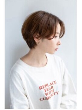 アミ(amii) 室蘭ショートヘアショートカット韓国白髪ぼかし白髪染めボブ