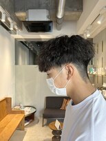 ミリ(milli Produce by ITAKURA)&nbsp;波巻きツイストスパイラルパーマ