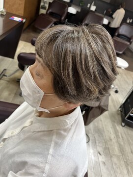ビューティークラブジェイ アルパーク前店(Beauty club.J) 白髪ぼかしハイライト