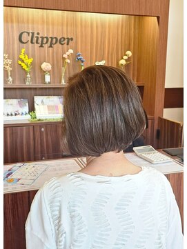クリッパーループ(Clipper) 40代からの上品大人ボブ×白髪ぼかしハイライトカラー