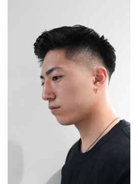 カーウォッシュバーバー(CARWASH BARBER) メンズダークアッシュスキンフェードベリーショート0802