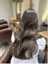 くびレイヤー薄めバンググレージュカラーピンクベー ジュパーマ