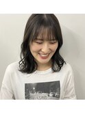カーキ　グレージュ