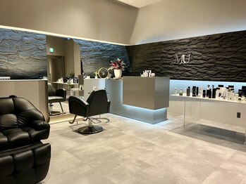 MU CREATIVE SALON