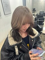 アジールヘア 赤羽駅南口店(agir hair)&nbsp;ホワイトベージュ×ブラウンルーツカラーデザインカラー赤羽