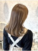 小顔レイヤーベージュカラーブリーチなしカラー似合わせ