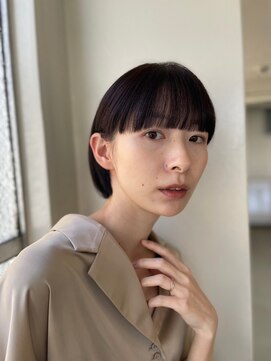 ココ 鷹匠(COCO) 大人のミニボブスタイル　耳掛けボブ