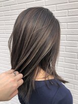 ソラシア solacia ヘアーメイク グレージュハイライト